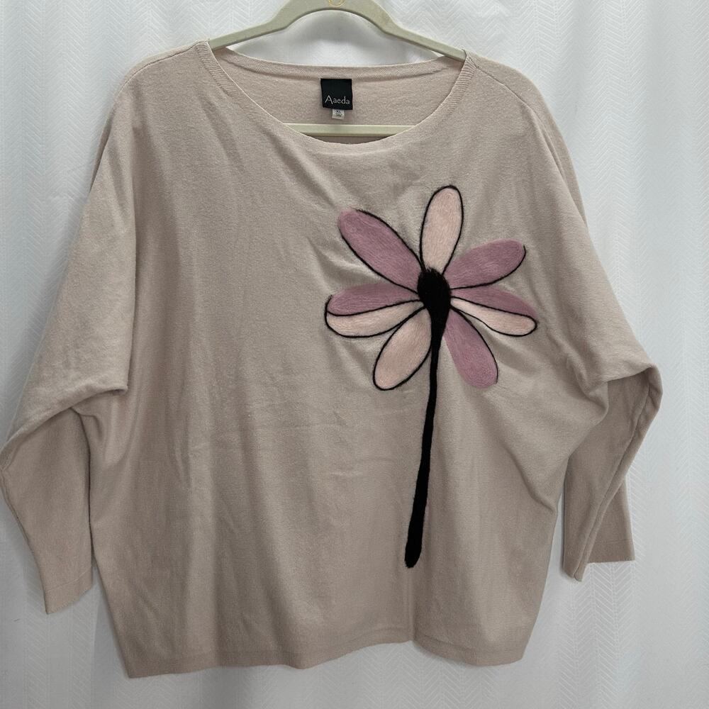 Aaeda light pink sweater daisy design dolman sleeves XL